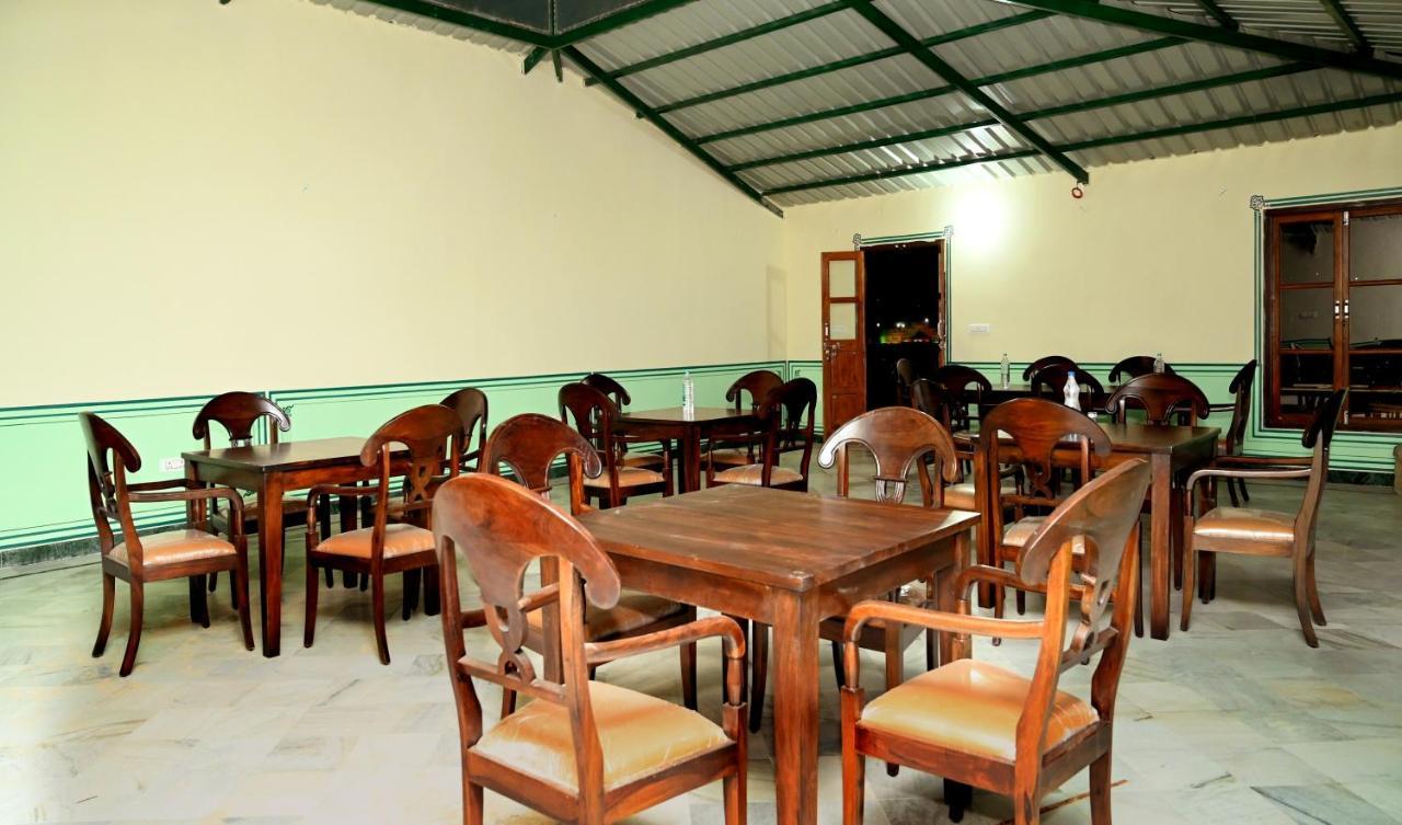 Aaram Baagh Maheshwar Hotel Exterior photo