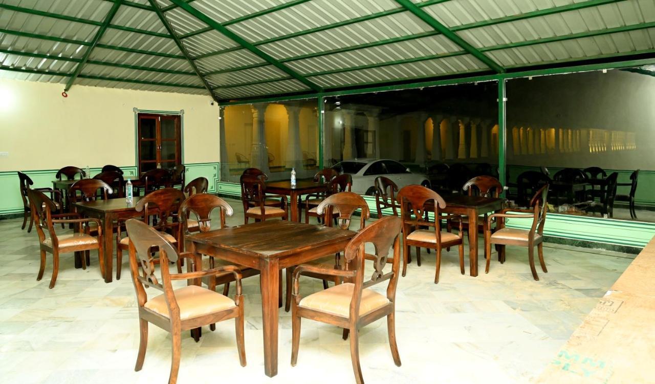 Aaram Baagh Maheshwar Hotel Exterior photo